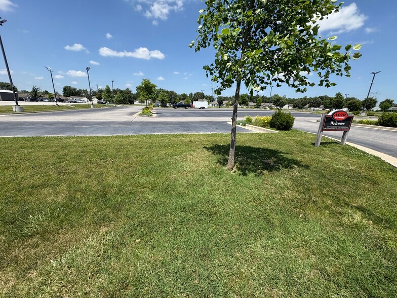 More Photos Of 2306 IFCU way, Lafayette Auto Dealership For Sale