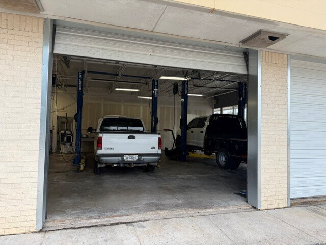 More Photos Of 3430 E University Dr, Denton Service Station For Lease