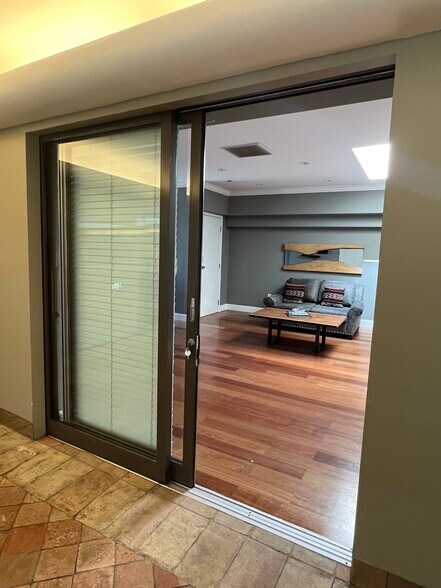 More Photos Of 1375 Burlingame Ave, Burlingame Unknown For Lease