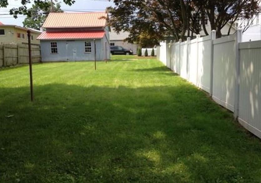 More Photos Of 214 W High St, Manheim Multifamily For Sale