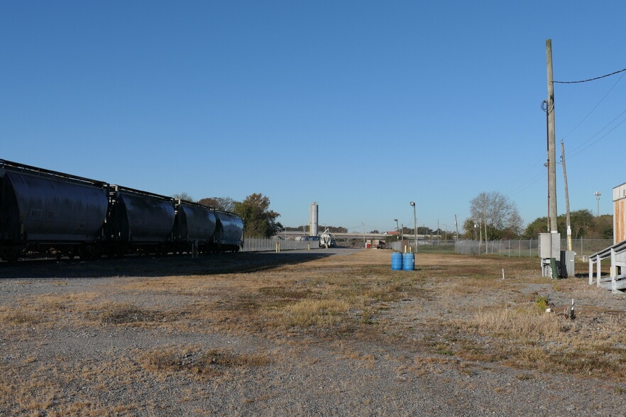 More Photos Of 800 Constitution Ave, Portsmouth Land For Lease