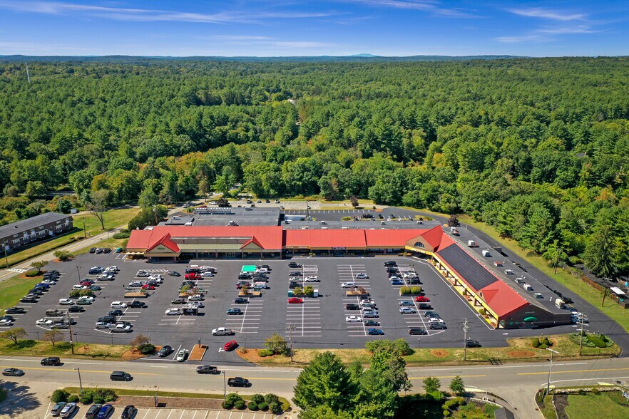 More Photos Of 250-270 Great Rd, Acton Unknown For Lease