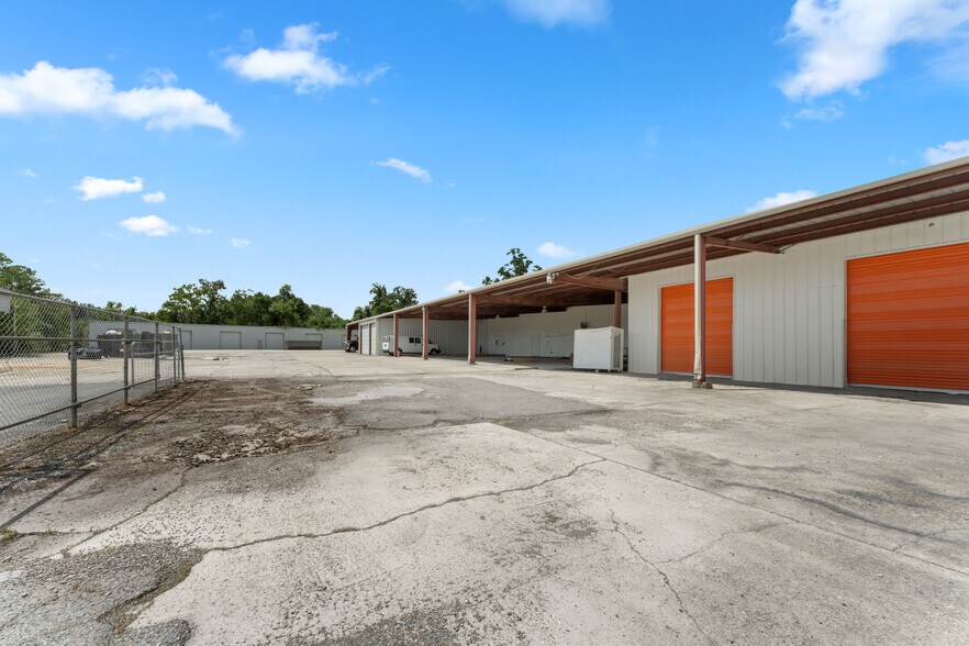 More Photos Of 947 Florida Ave SW, Denham Springs Flex For Sale