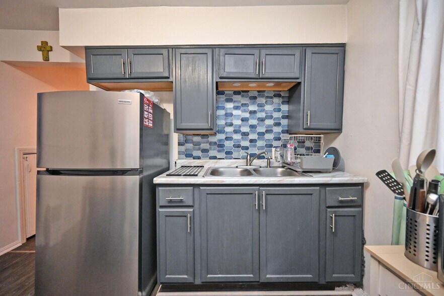 More Photos Of 3143 Saffer St, Cincinnati Apartments For Sale
