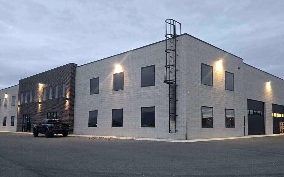 More Photos Of 1548 American Way, Payson Warehouse For Lease