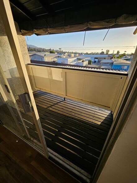 More Photos Of 10982 Rincon St, Loma Linda Apartments For Sale