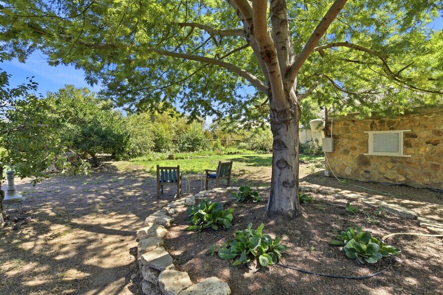 More Photos Of 10095 Monterey Rd, Gilroy Industrial For Sale
