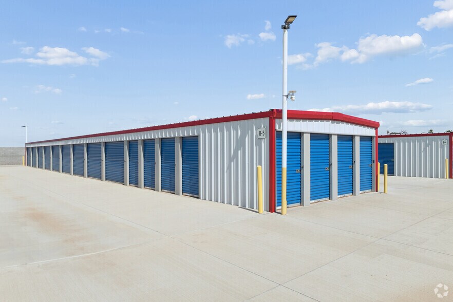 More Photos Of 573 W Seagoe Ave, Coolidge Industrial For Sale