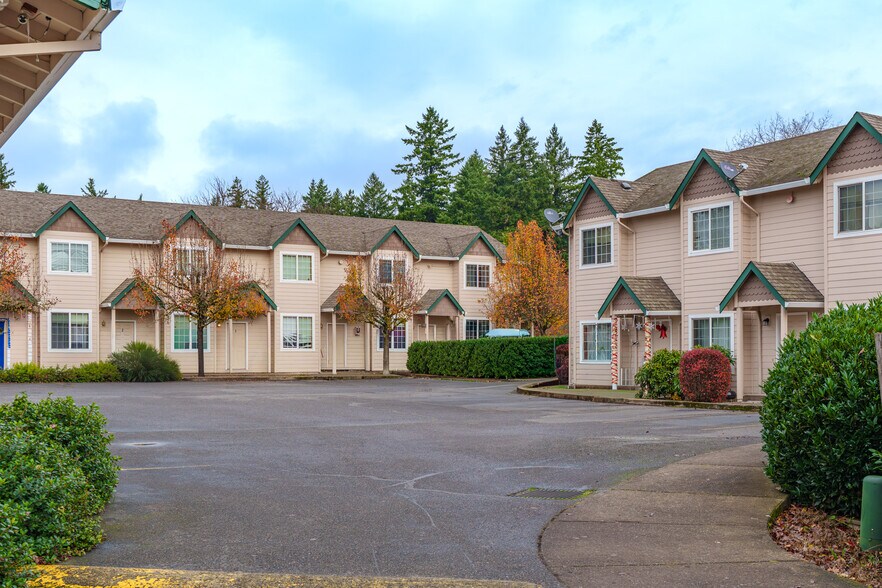 Primary Photo Of 14937 SE Stark St, Portland Apartments For Sale
