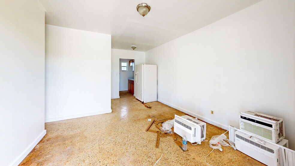 More Photos Of 1478 NW 2nd Ave, Florida City Multifamily For Sale