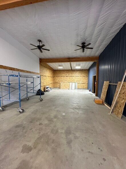 More Photos Of 4039 Us-93 Hwy, Stevensville Freestanding For Lease