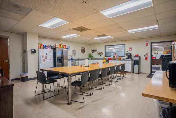 More Photos Of 6800 E Truman Rd, Kansas City Warehouse For Sale