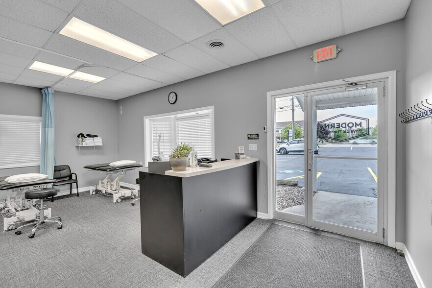 More Photos Of 6575 Transit Rd, East Amherst Storefront Retail Office For Sale