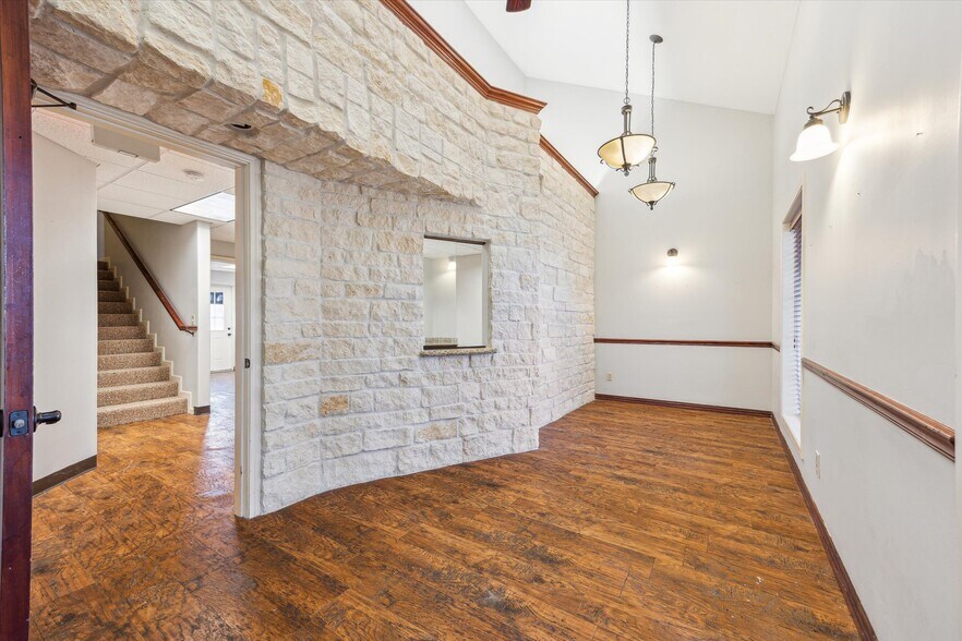 More Photos Of 1501 N Amburn Rd, Texas City Medical For Sale