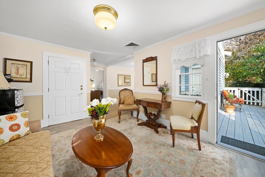 More Photos Of 2476 Main St, Cambria Hospitality For Sale