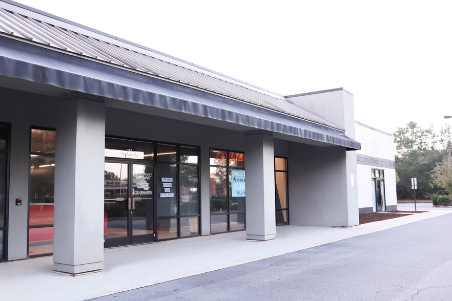 More Photos Of 259 Venture Dr, Smithfield Freestanding For Lease