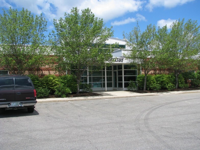 More Photos Of 100 Griffin Rd, Portsmouth Medical For Sale