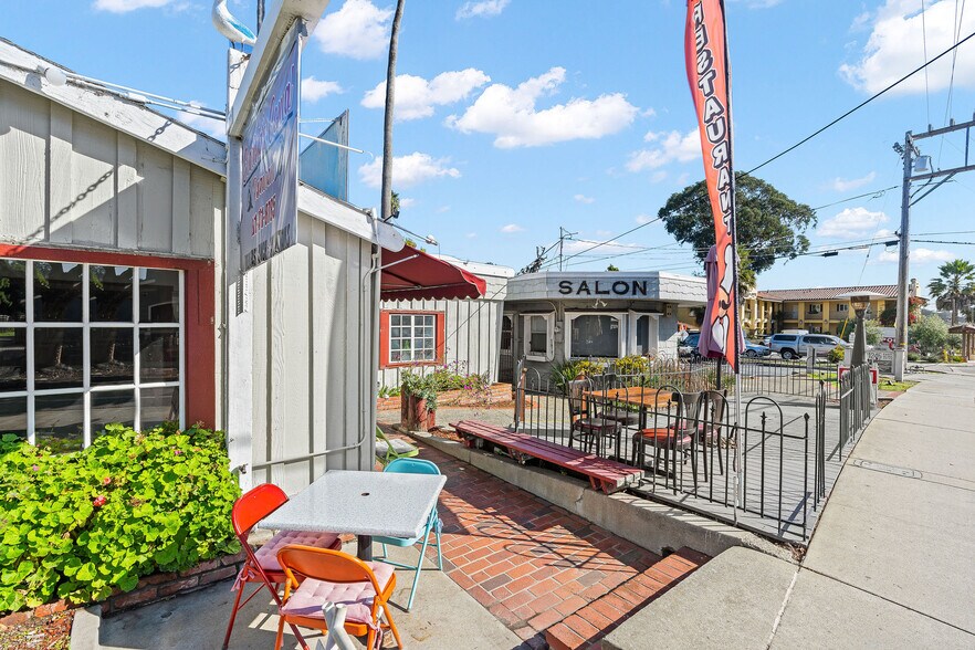 More Photos Of 21245 E Cliff Dr, Santa Cruz Storefront Retail Office For Lease