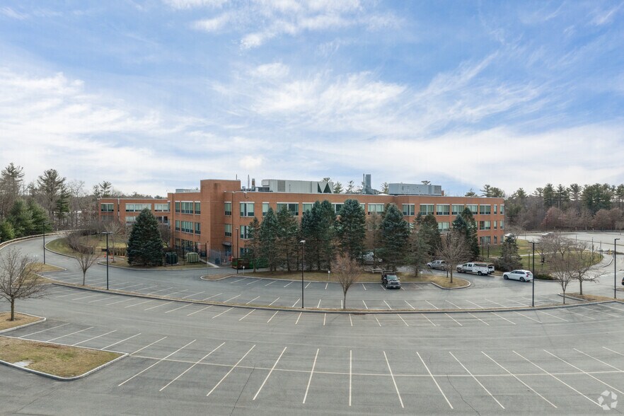 More Photos Of 1 Technology Pl, Rockland Office For Lease