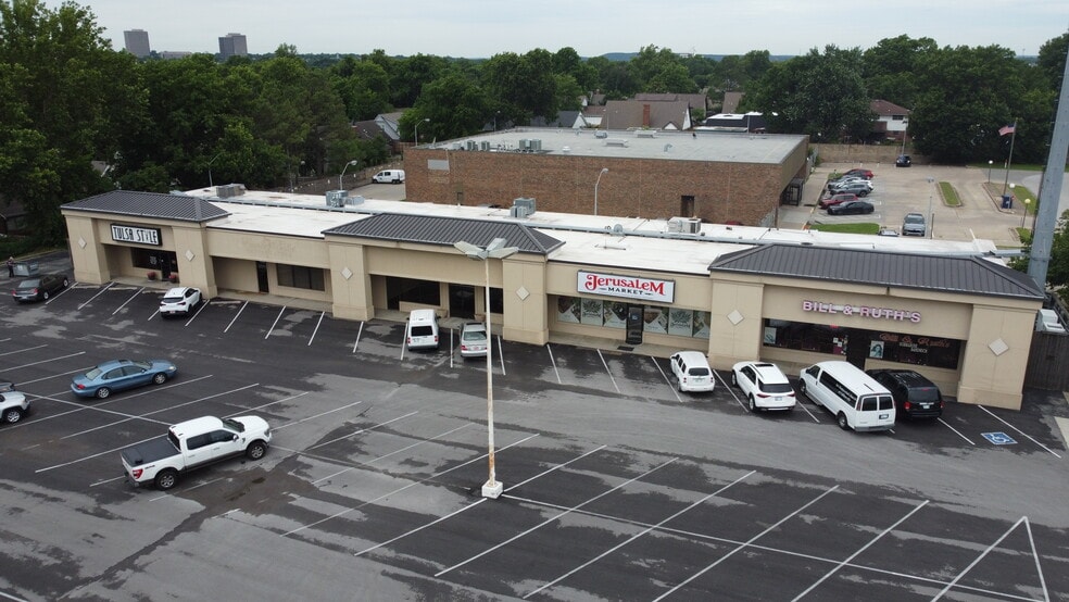 Primary Photo Of 6124 E 51st Pl, Tulsa Unknown For Lease