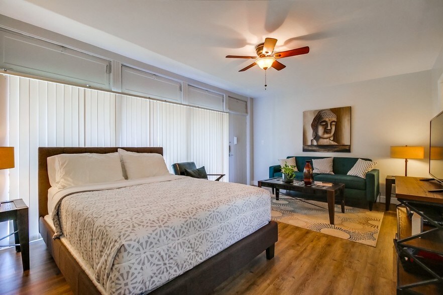 More Photos Of 4459 Fanuel St, San Diego Apartments For Sale