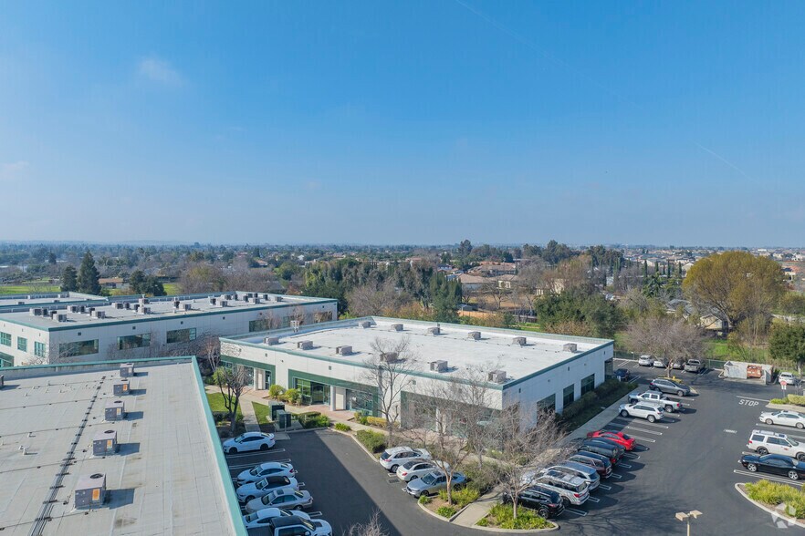 More Photos Of 181 Sand Creek Rd, Brentwood Office Residential For Lease