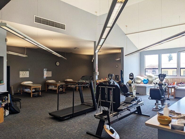 More Photos Of 60 Penny Ln, Watsonville Medical For Lease