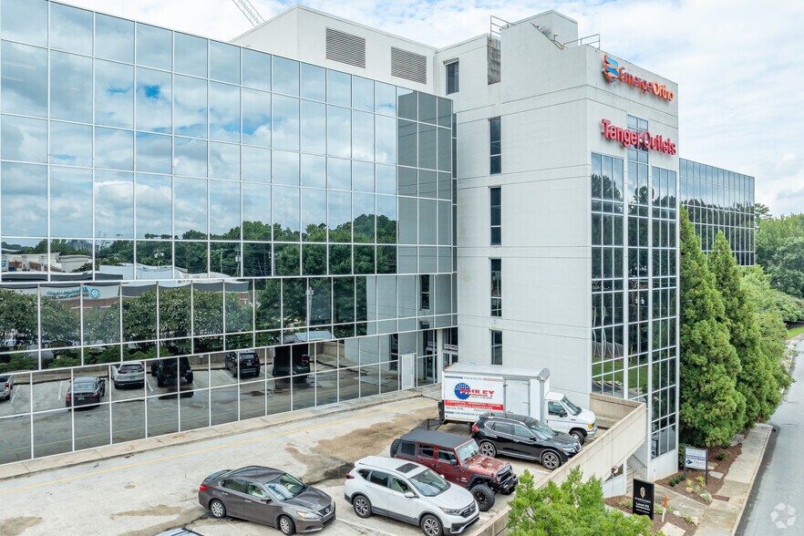 More Photos Of 3200 Northline Ave, Greensboro Office For Lease