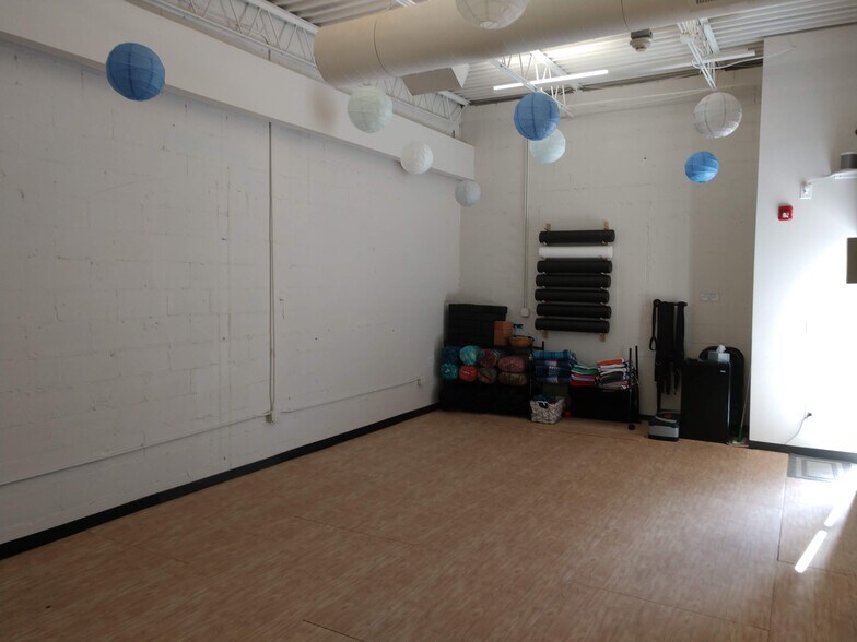 More Photos Of 409 Mead Rd, Decatur Loft Creative Space For Sale