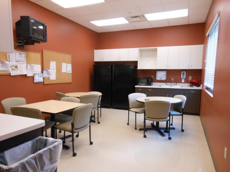 More Photos Of 8550 NE 138th Ln, Lady Lake Medical For Lease