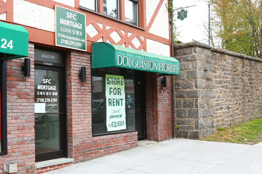 More Photos Of 44-29-44-41 Douglaston Pky, Little Neck Storefront Retail Office For Lease