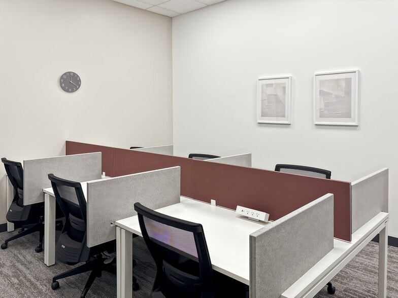 Primary Photo Of 3501 36th Ave, Astoria Coworking Space