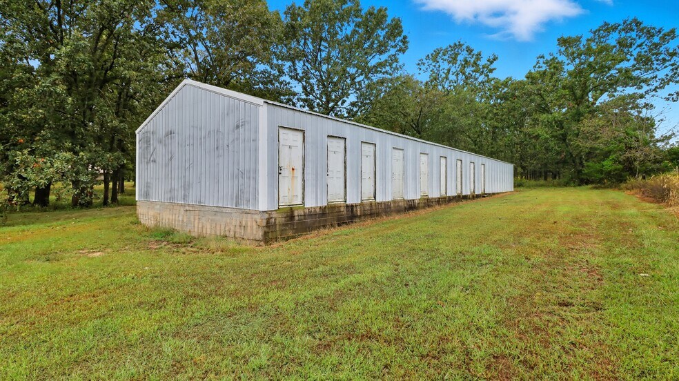 More Photos Of 23195 Shannon Ln, Summersville Apartments For Sale