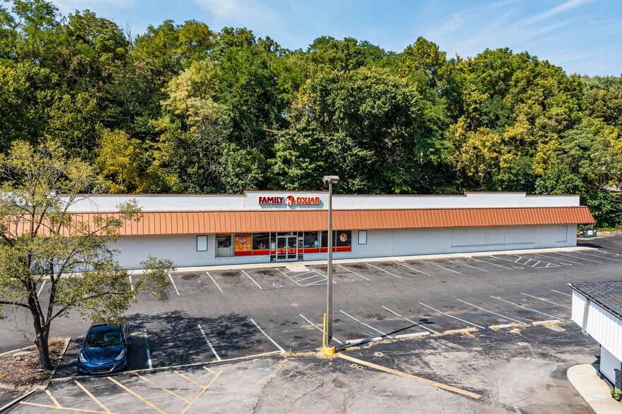 More Photos Of 1961 Brownsboro Rd, Louisville Storefront For Sale