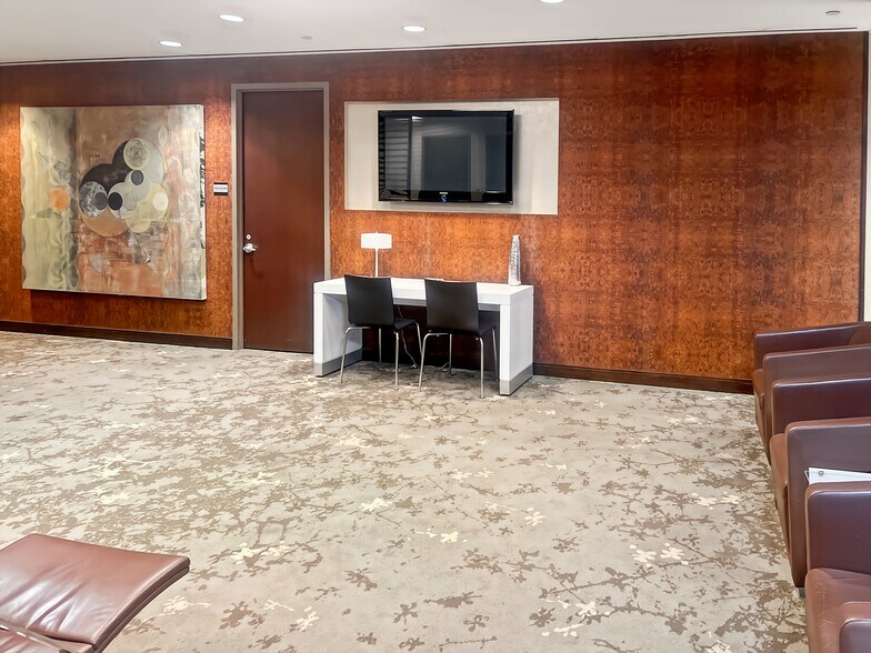 More Photos Of 100 Park Ave, New York Coworking Space