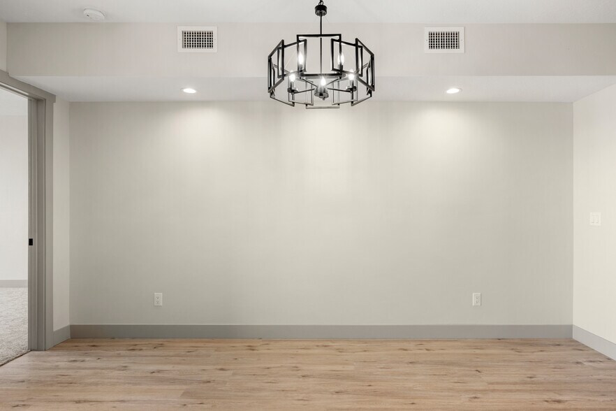 More Photos Of 45 E 150 S, Garden City Apartments For Sale