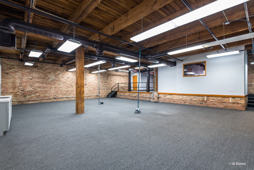 More Photos Of 1229 N North Branch St, Chicago Light Manufacturing For Lease