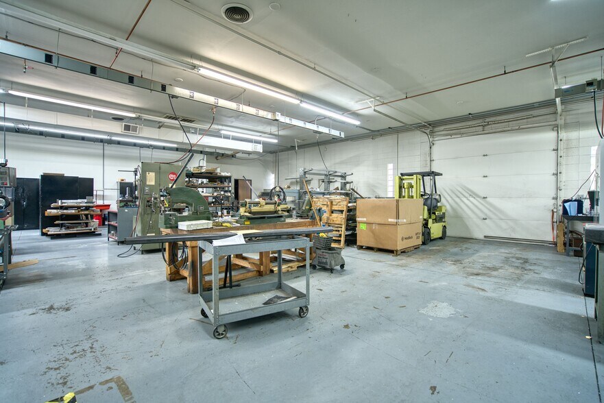 More Photos Of 1820 Delaware Pl, Longmont Warehouse For Sale