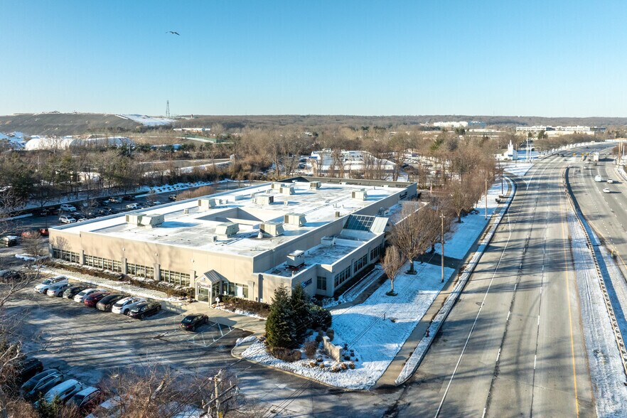 More Photos Of 576 Broadhollow Rd, Melville Office For Sale