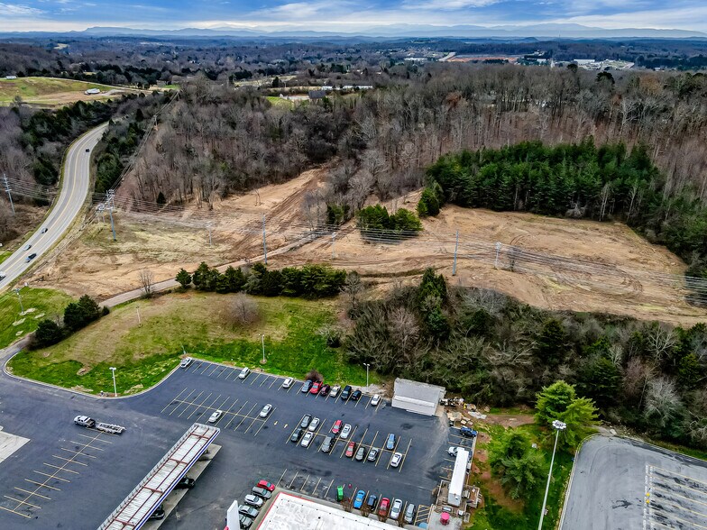 More Photos Of 600 N Watt Rd, Knoxville Land For Sale