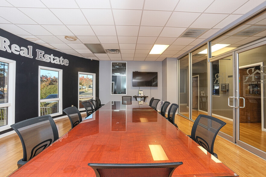 More Photos Of 8311 Two Notch Rd, Columbia Office For Sale