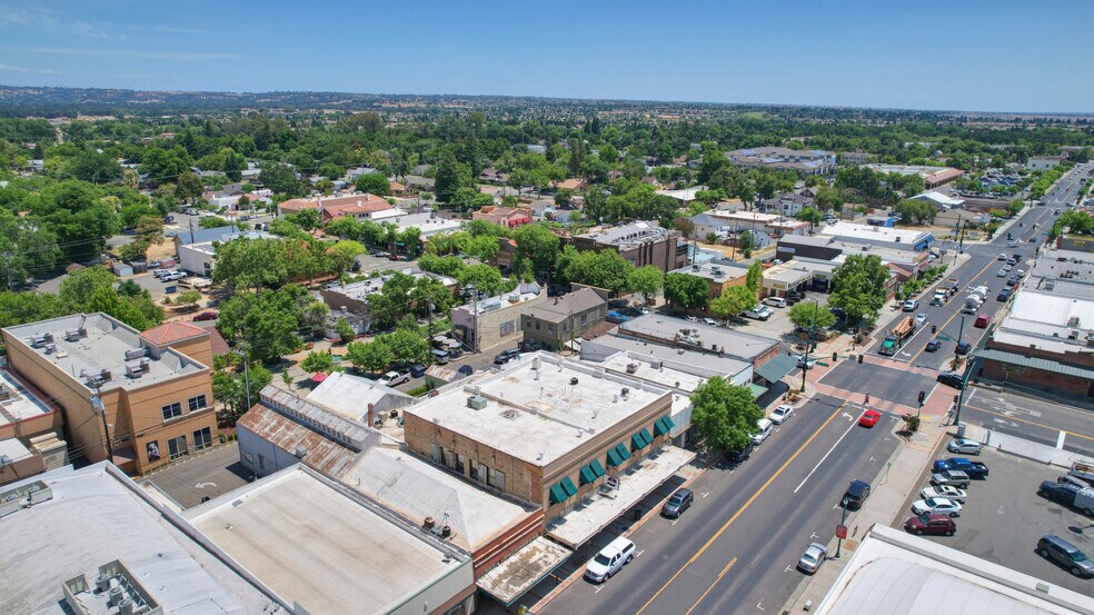 More Photos Of 533 G St, Lincoln Storefront Retail Office For Lease