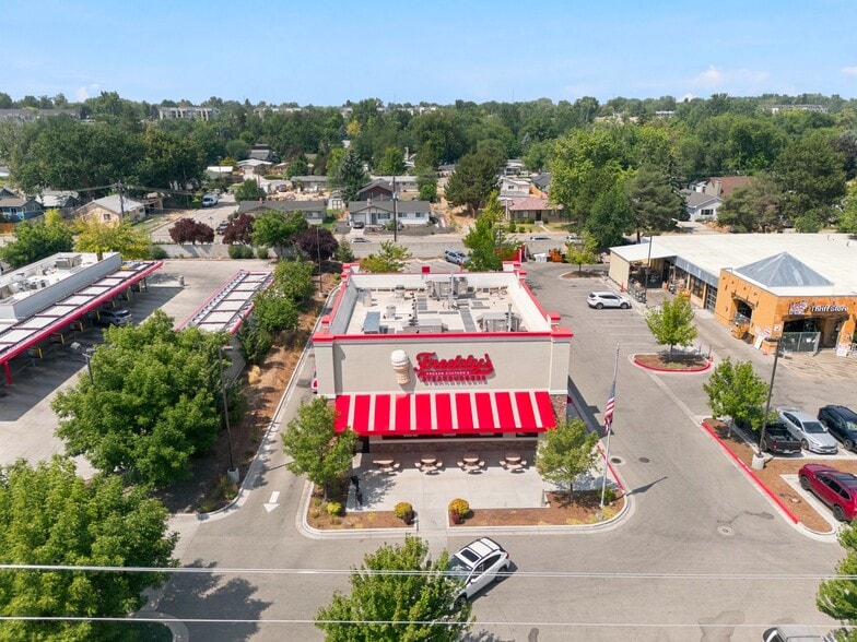 Primary Photo Of 2143 S Broadway Ave, Boise Fast Food For Sale