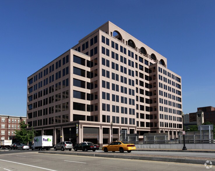More Photos Of 501 3rd St NW, Washington Office For Lease