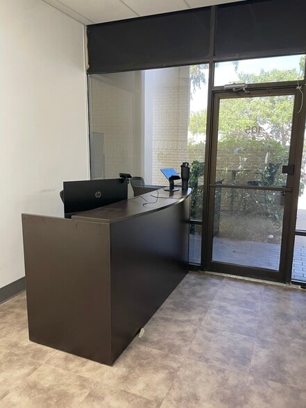 More Photos Of 6011 Benjamin Rd, Tampa Light Distribution For Lease