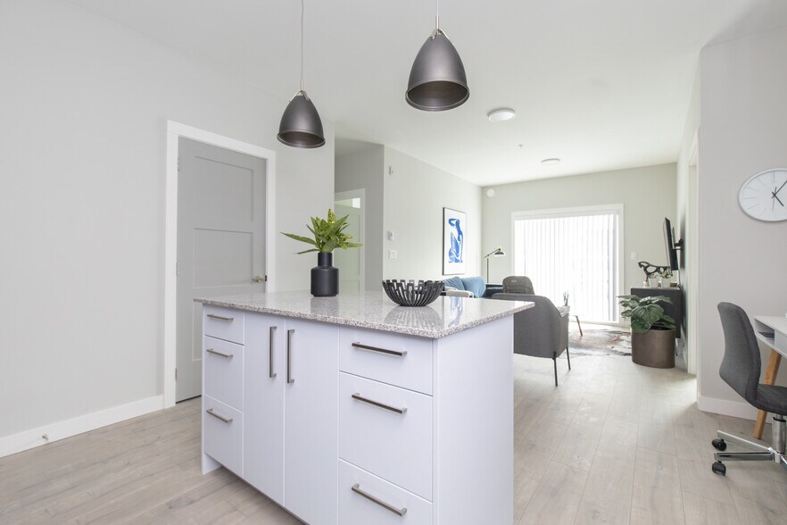 More Photos Of 4114 Crosland Pl, Duncan Apartments For Sale