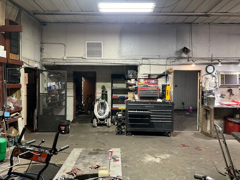 More Photos Of 4916 Verona Rd, Madison Auto Repair For Sale