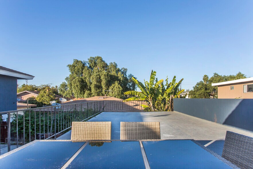 More Photos Of 12128 Ramona Ave, Hawthorne Apartments For Sale