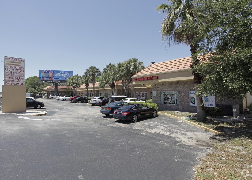 More Photos Of 5537 N State Road 7, North Lauderdale Unknown For Lease