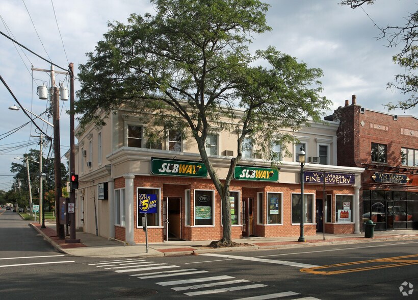 More Photos Of 479-483 Main St, Islip Storefront Retail Residential For Lease